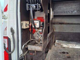 2014-renault-master-1414956-45411285