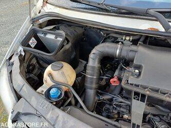 2015-mercedes-benz-sprinter-1414958-45411319