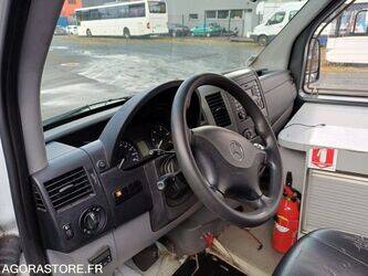 2015-mercedes-benz-sprinter-1414958-45411329