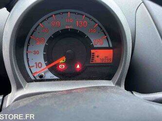 2009-citroen-c1-1414973-45411482