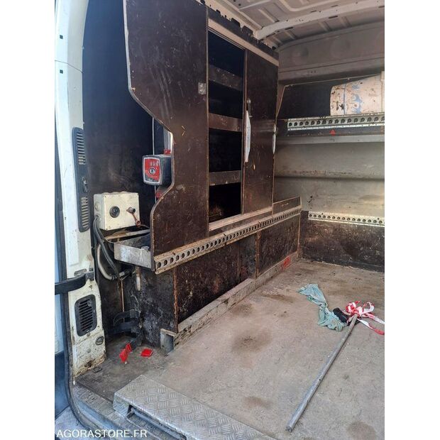 2013 Renault Master-45411512