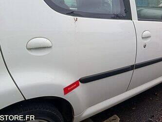 2009-citroen-c1-1414981-45411556
