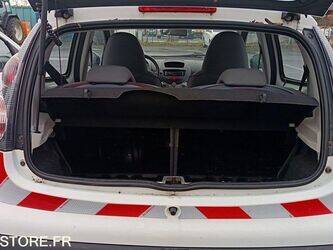 2010-citroen-c1-1414985-45411615