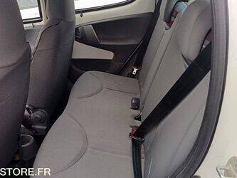 2010-citroen-c1-1414985-45411616