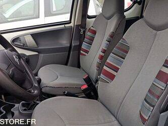 2010-citroen-c1-1414985-45411617