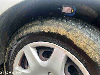 2008-peugeot-308-1414989-45411683