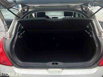 2008-peugeot-308-1414989-45411686