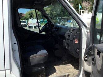 2013-renault-master-1415010-45411849