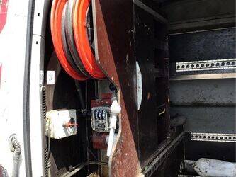 2013-renault-master-1415010-45411853