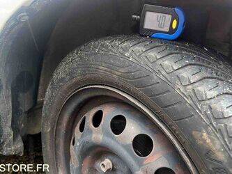 2013-citroen-c1-1415011-45411878