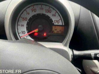 2013-citroen-c1-1415011-45411879