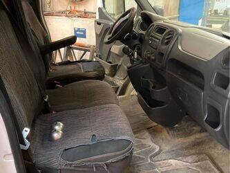 2013-renault-master-1415017-45411953