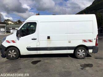 2013-renault-master-1415019-45411970