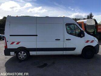 2013-renault-master-1415019-45411972