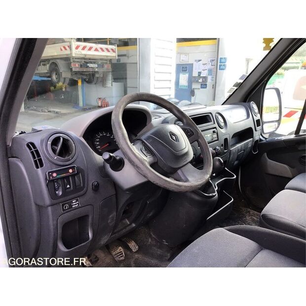 2013 رينو Master-45411977