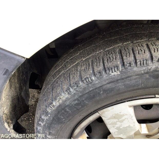 2013 رينو Master-45411983