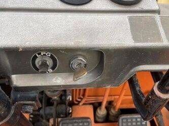 toyota-1415023-45412045