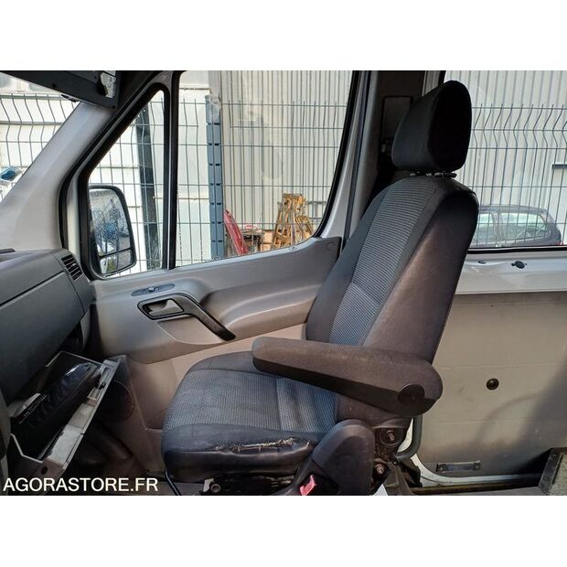 2011 Mercedes-Benz SPRINTER-45412178