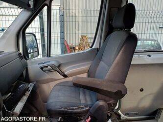 2011-mercedes-benz-sprinter-1415038-45412178