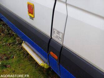 2011-mercedes-benz-sprinter-1415038-45412183