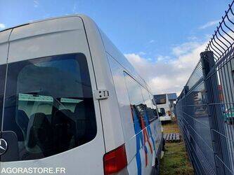 2011-mercedes-benz-sprinter-1415038-45412189