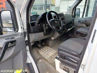 2011-mercedes-benz-sprinter-1415038-45412190