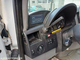 2011-mercedes-benz-sprinter-1415038-45412194