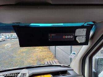 2011-mercedes-benz-sprinter-1415038-45412201