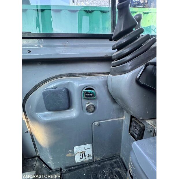 New Holland E30.2-45412277