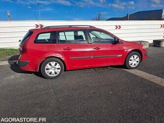 2006-renault-megane-1415068-45412430