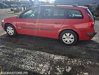 2006-renault-megane-1415068-45412431