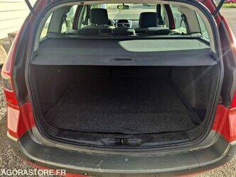 2006-renault-megane-1415068-45412434