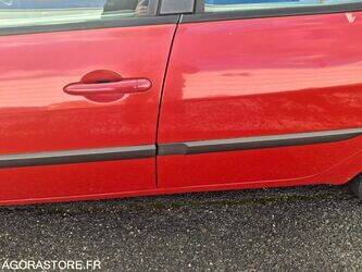 2006-renault-megane-1415068-45412443