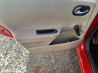 2006-renault-megane-1415068-45412448