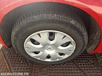 2006-renault-megane-1415068-45412450