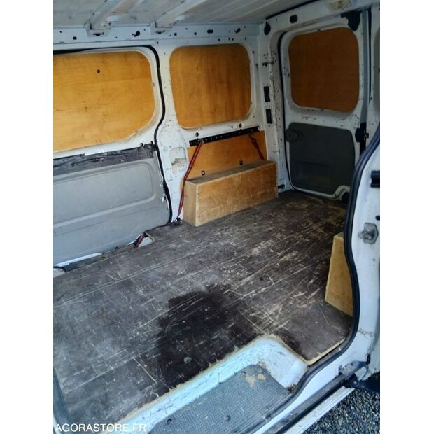 2010 Renault Trafic-45412480