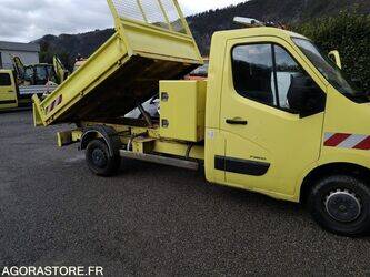 2011-renault-master-1415074-45412497