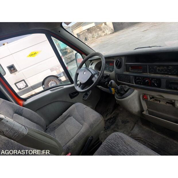 2005 Renault Master-45412500