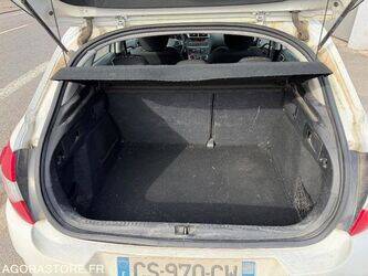 2013-citroen-c4-1415084-45412550