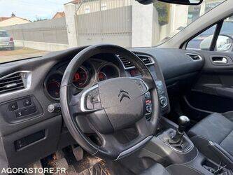 2013-citroen-c4-1415084-45412554