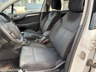 2013-citroen-c4-1415084-45412555