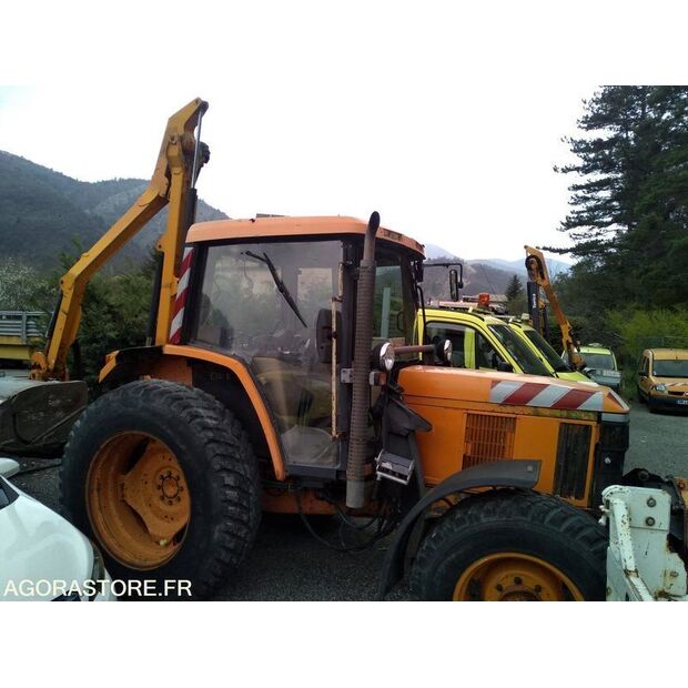 2000 JOHN DEERE 6220-45412566