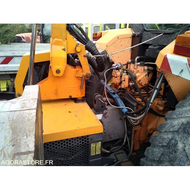 2000 JOHN DEERE 6220-45412571