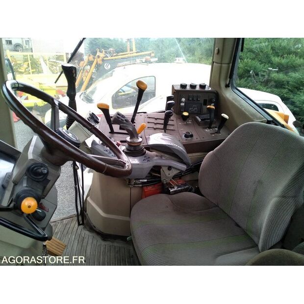 2000 JOHN DEERE 6220-45412572