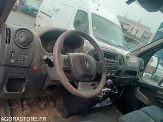 2014-renault-master-1415095-45412652