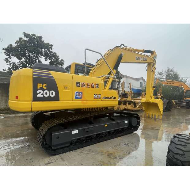 2024 Komatsu PC200-8-45412684
