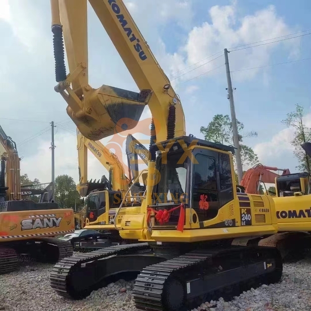 2024 Komatsu PC240-8-45412691