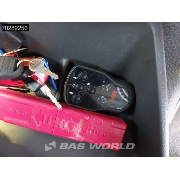 2013 مرسيدس بنز Atego 1324-45412809