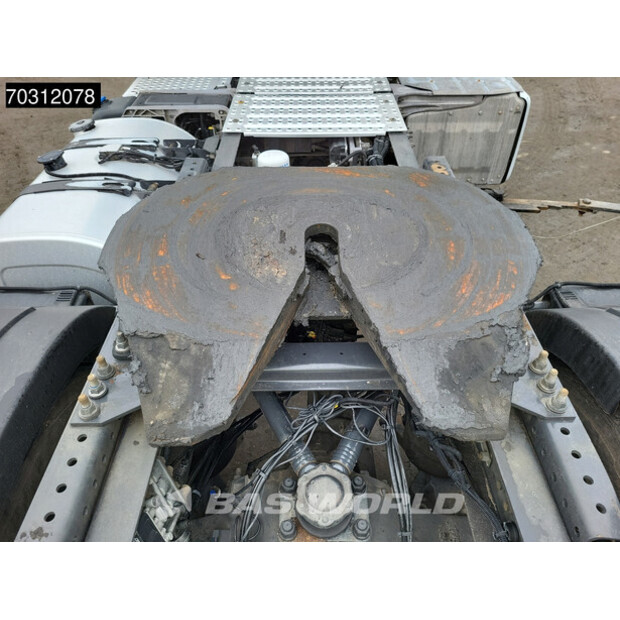 2016 فولفو FM 460-45412943