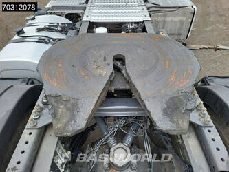 2016-volvo-fm-460-1415105-45412943